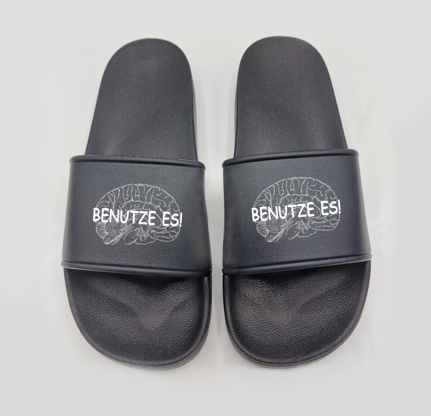 Badeschuhe Benutze es!