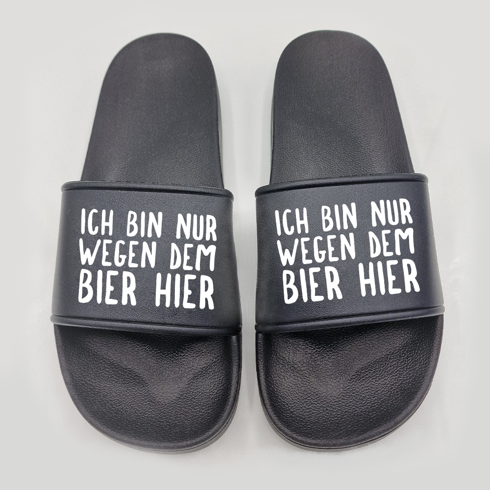 Badeschuhe Ich bin nur wegen dem Bier hier